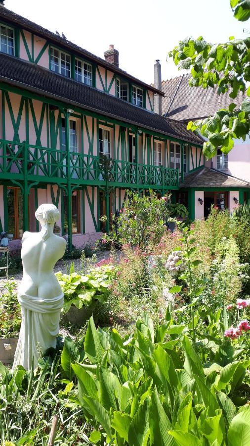 Le Jardin des Merveilles Saint-Pierre-d'Autils Exterior foto