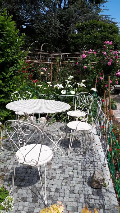 Le Jardin des Merveilles Saint-Pierre-d'Autils Exterior foto